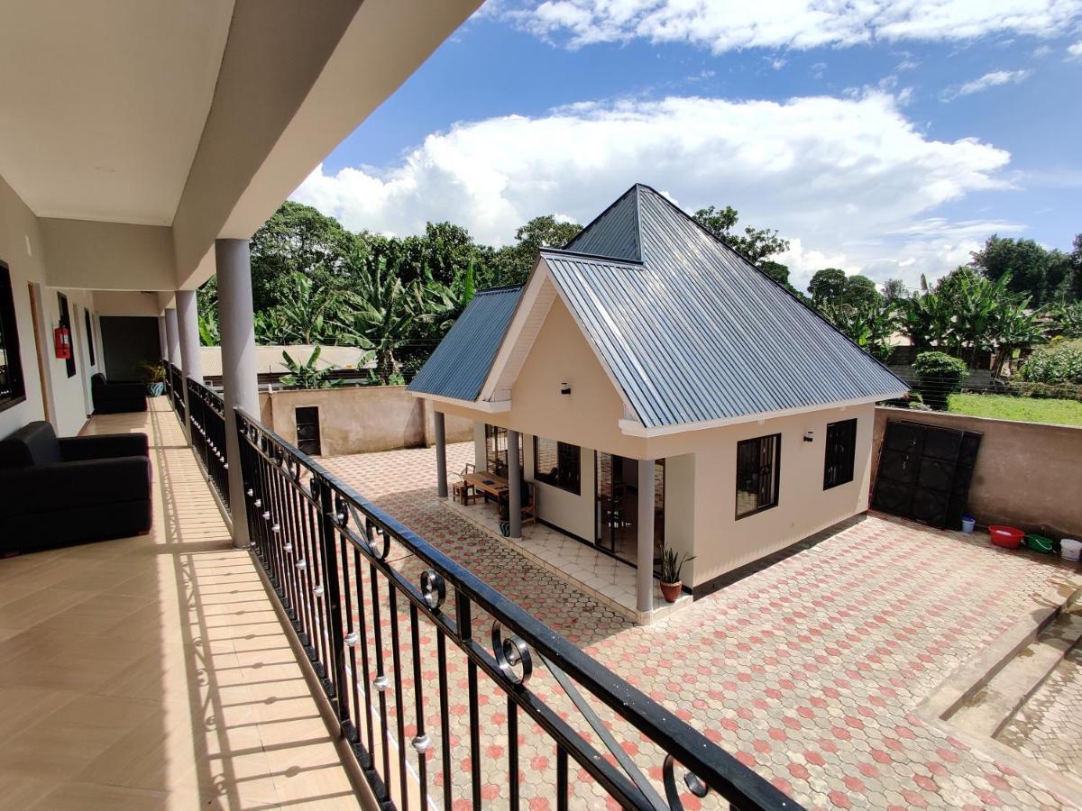 Wanyama B&B Arusha Buitenkant foto