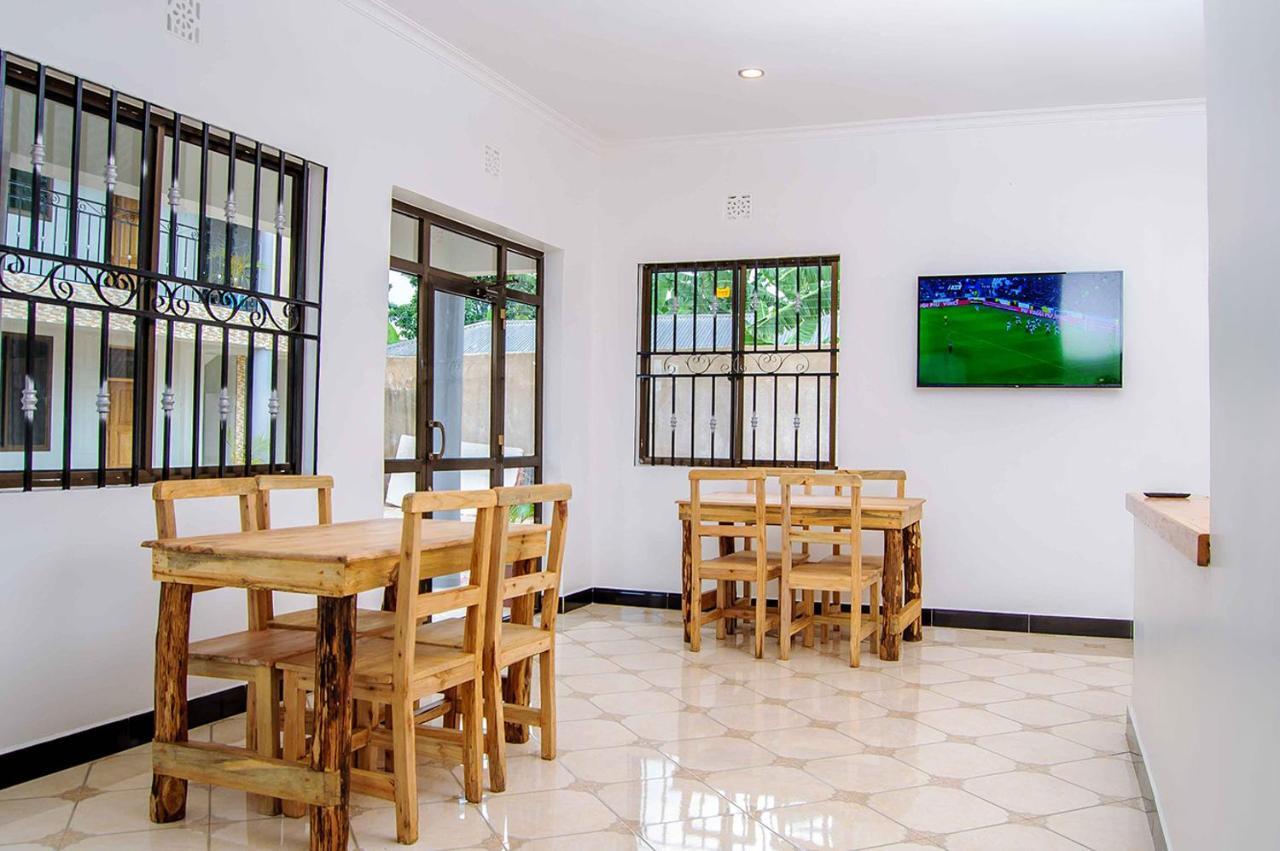 Wanyama B&B Arusha Buitenkant foto
